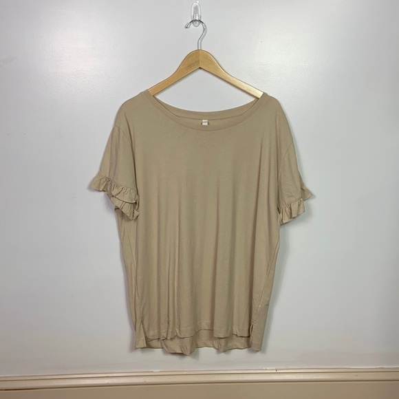 𝅺crew neck top with ruffle sleeve - Picture 1 of 7